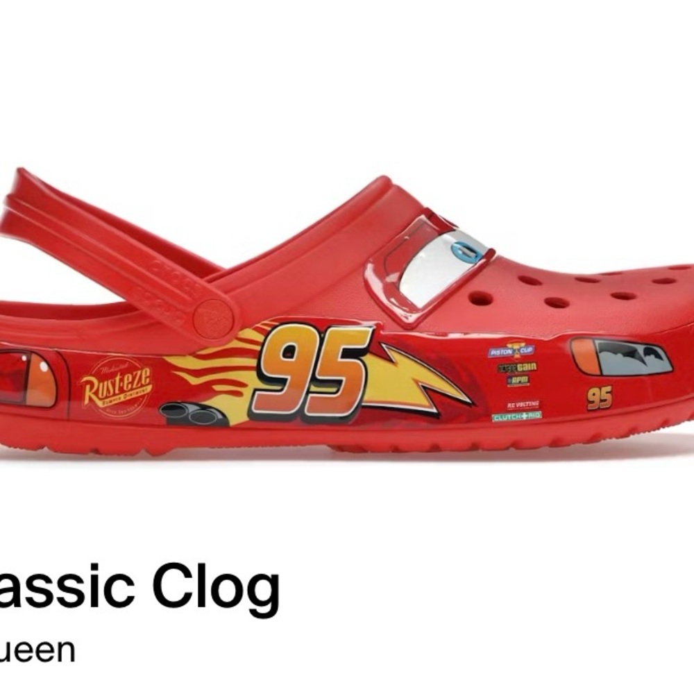 CROCS Kids Lightning McQueen Clog - Bright Red